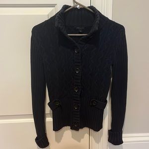 Chunky Banana Republic sweater. Size S.  Navy w navy buttons.  Good condition.